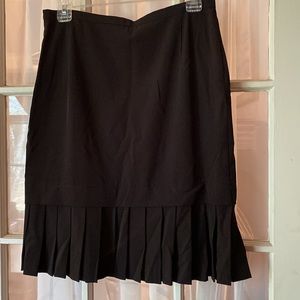 OGGI black skirt size M in great condition